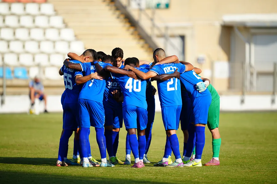 הפועל "אלמוג" עכו נגד הפועל רעננה - מחזור 9 בליגה הלאומית