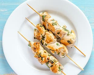 נתחי חזה עוף על הפלנצ'ה