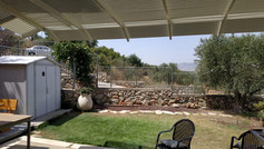 פרגולת אלומיניום לחצר