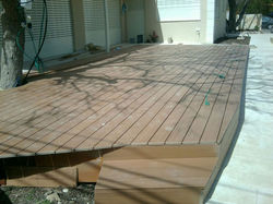 בניית דק לגינת הבית