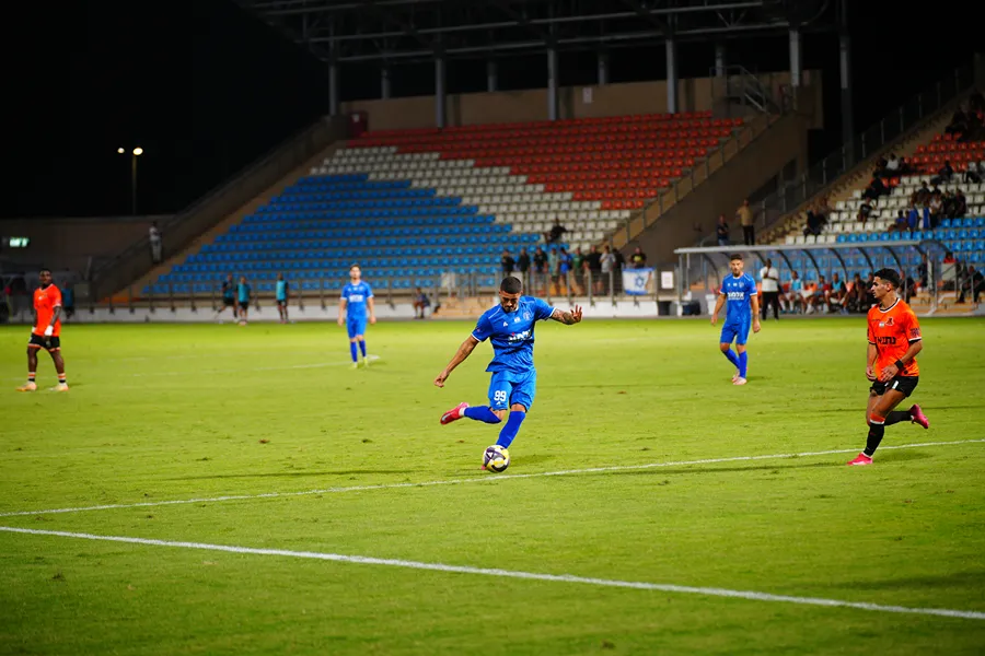 הפועל "אלמוג" עכו נגד בני יהודה ת"א - מחזור 7 בליגה הלאומית