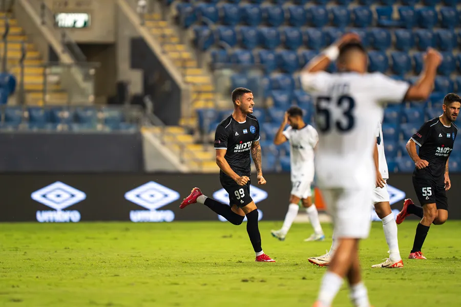 מכבי פתח תקווה נגד הפועל "אלמוג" עכו - מחזור 6 בליגה הלאומית