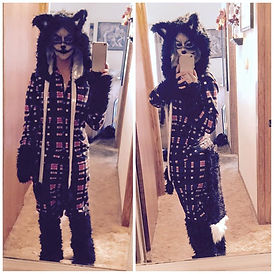WOLF PNT.jpg