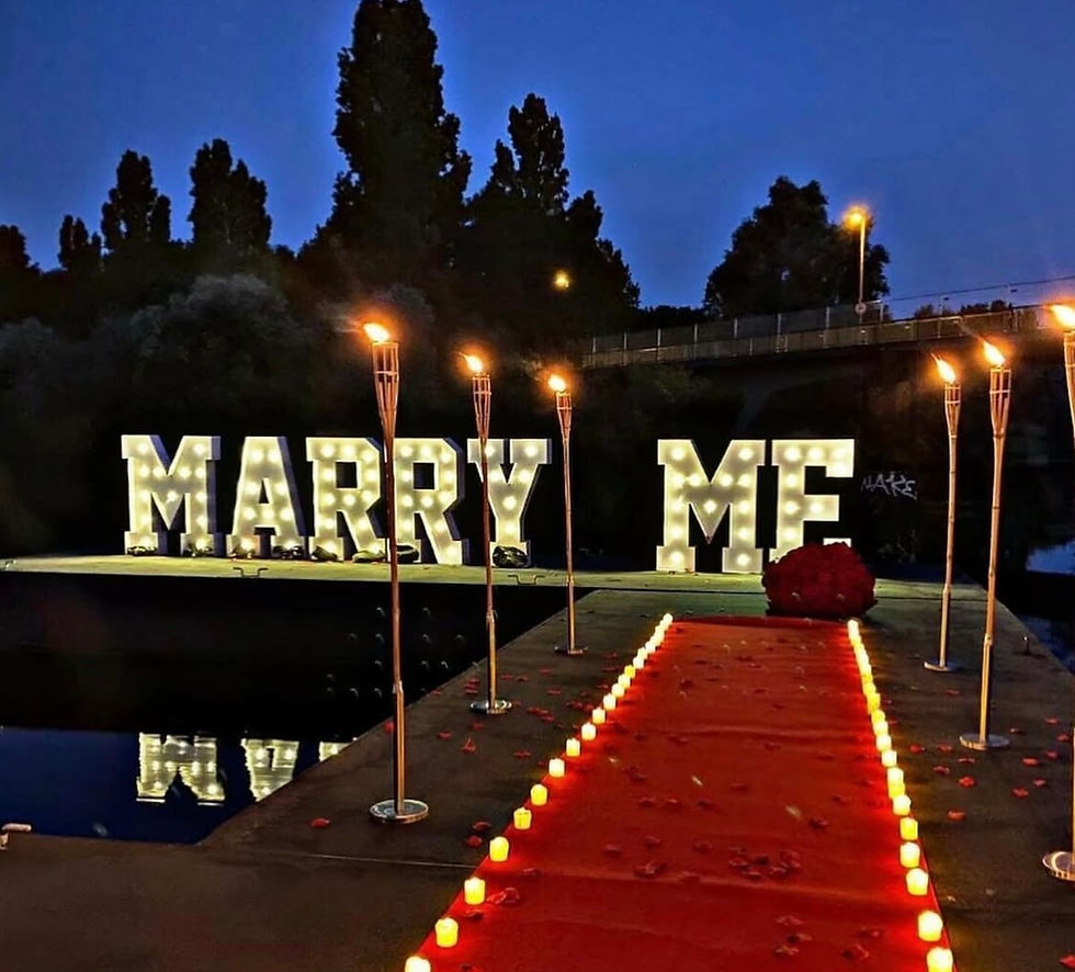 Miniaturbild: XXL MARRY ME LEUCHTBUCHSTABEN