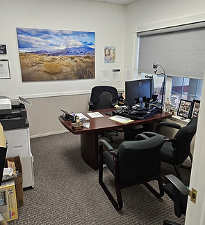 Office 1-min.jpg