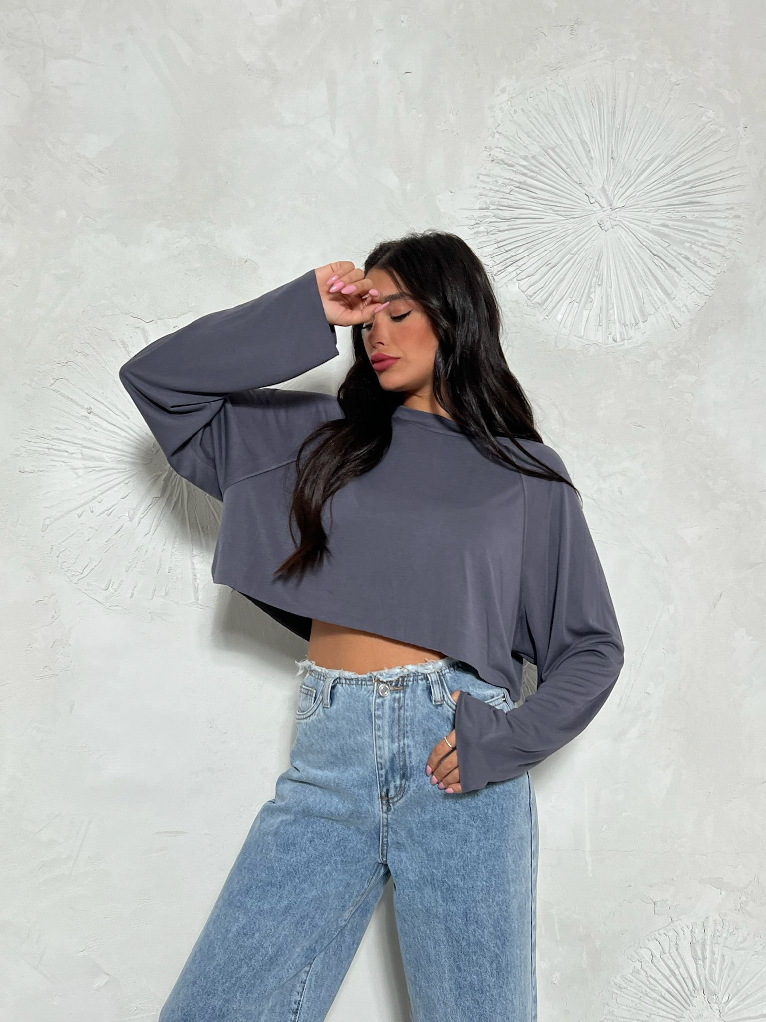 חולצת אוברסייז מודל גזורה