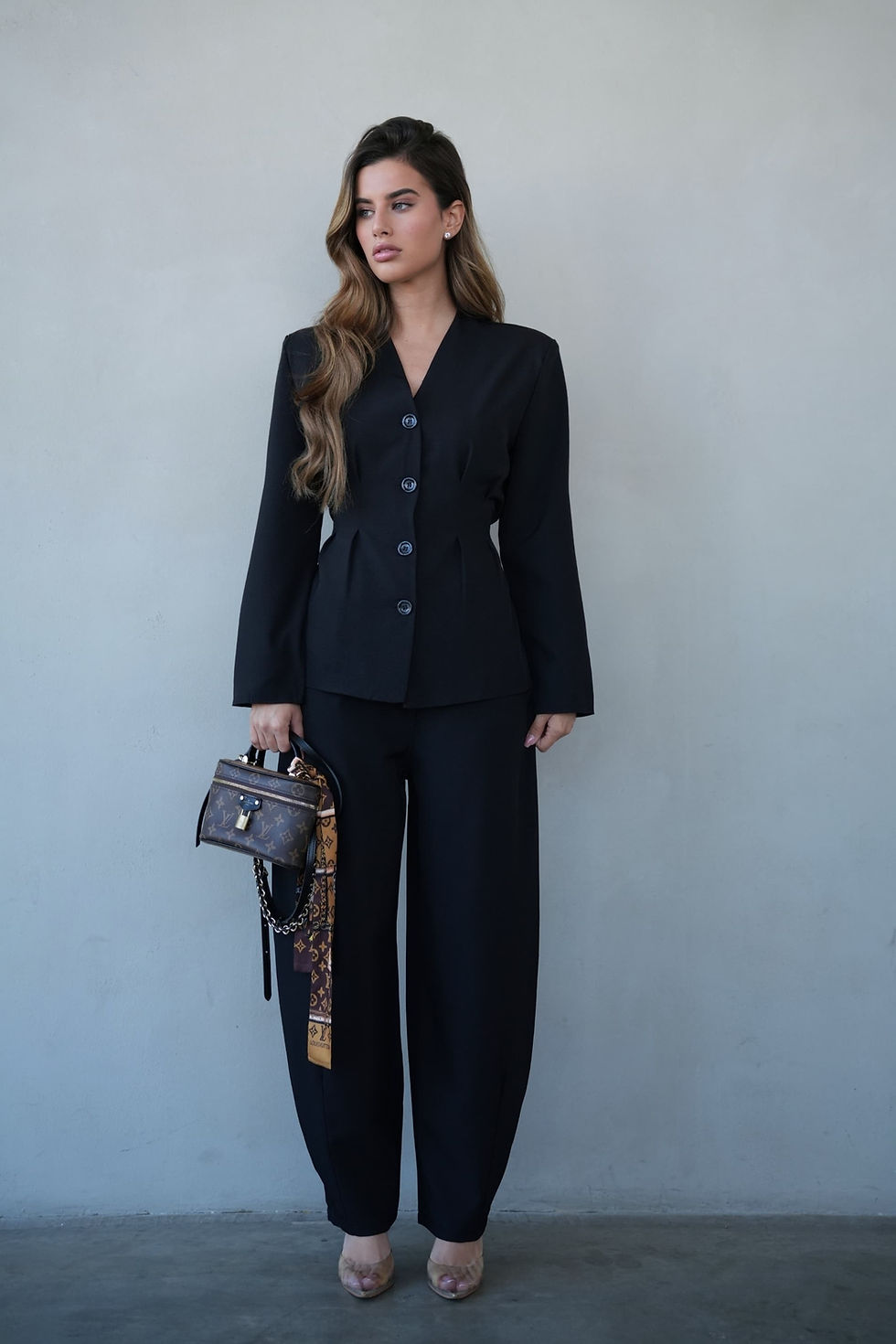 תמונה ממוזערת: חליפת ג'קט חגורה בגב