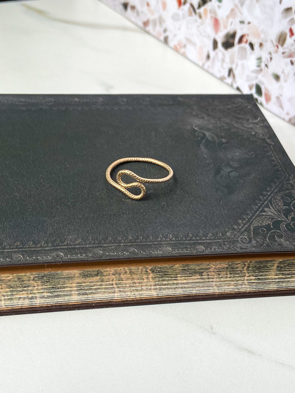 Thumbnail: infinity swirl ring