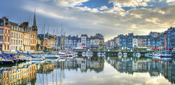 "City of Light"Luxory River Cruise