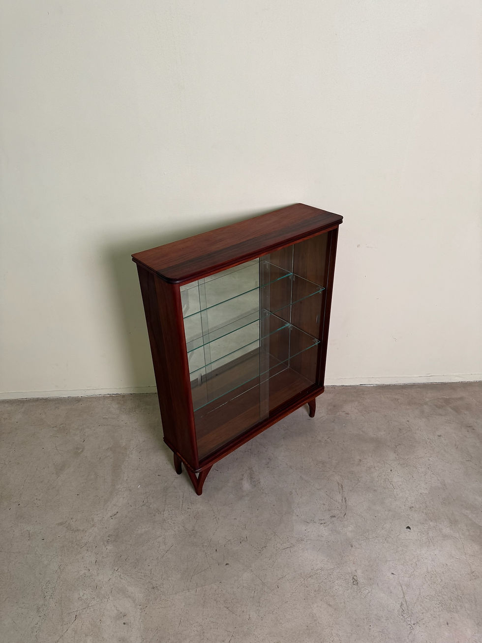 Thumbnail: Mid-Century display cabinet with mirrored back, two glass shelves/doors