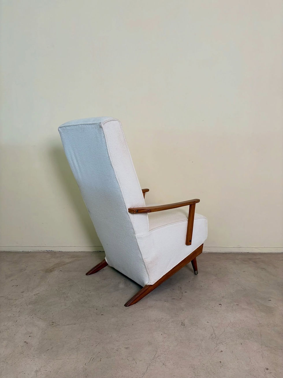 Thumbnail: Mid-Century Frystark Dreamboat rocking chair with capped feet