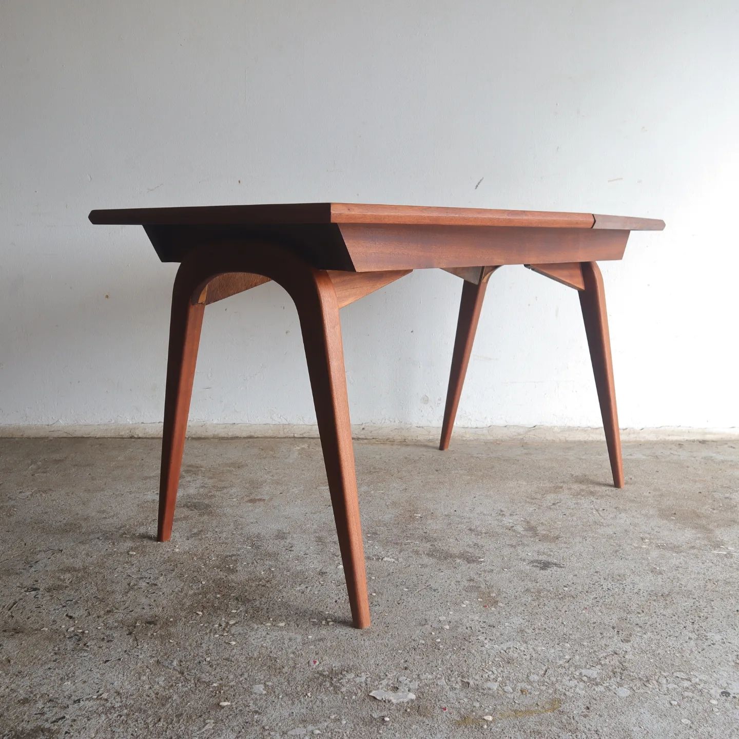 Mid-Century extendable dining room table | Klassiek