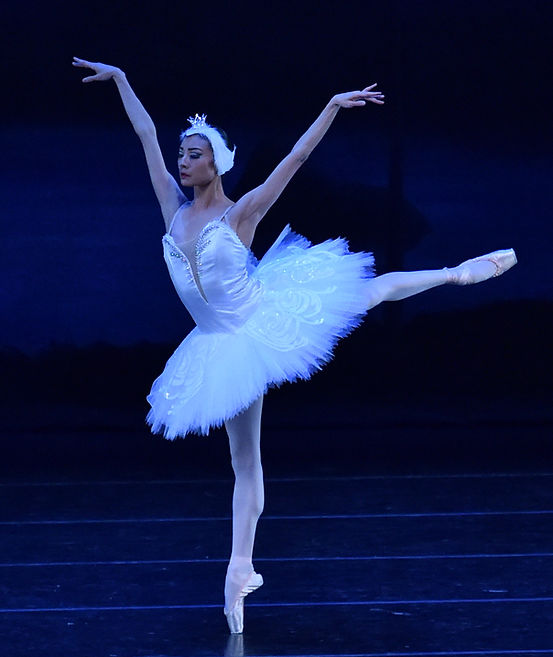 Yuan-Yuan-Tan-Swan-Lake-PC-Dave-Friedman