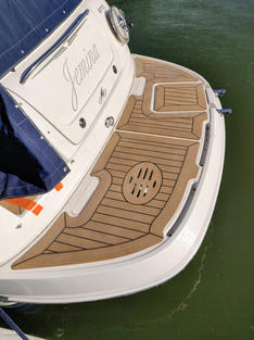 Monterey 270