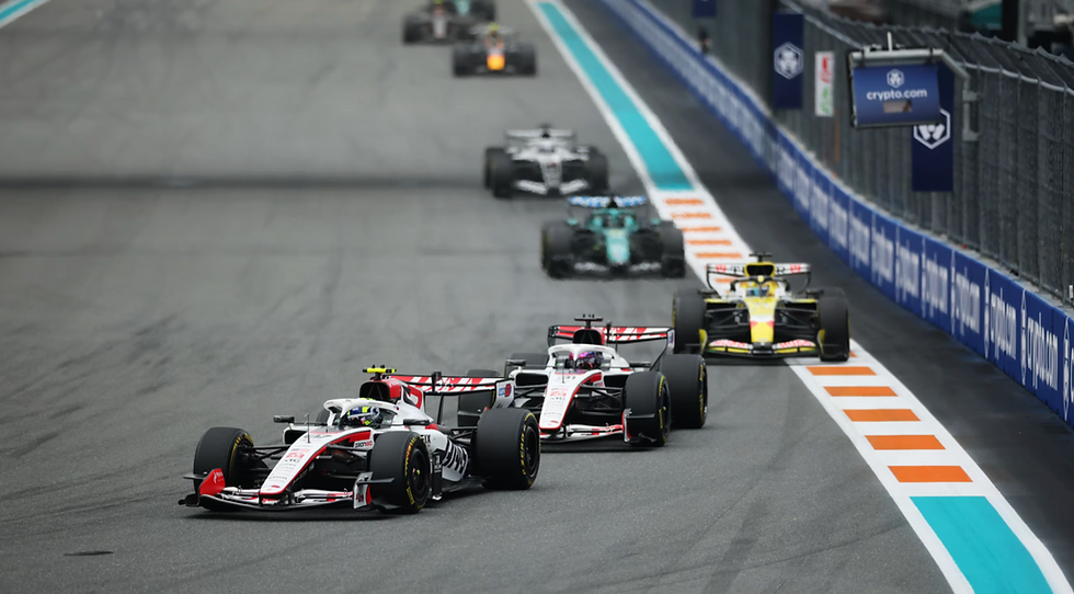 Esteban Ocon and Ollie Bearman on-track during the race | Credit: Formula One