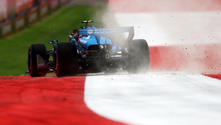 Sainz frustrated by DNF as Williams' difficult run continues in Austria