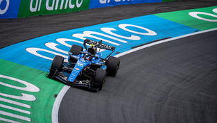 Sainz and Albon reflect on Williams collision after difficult race