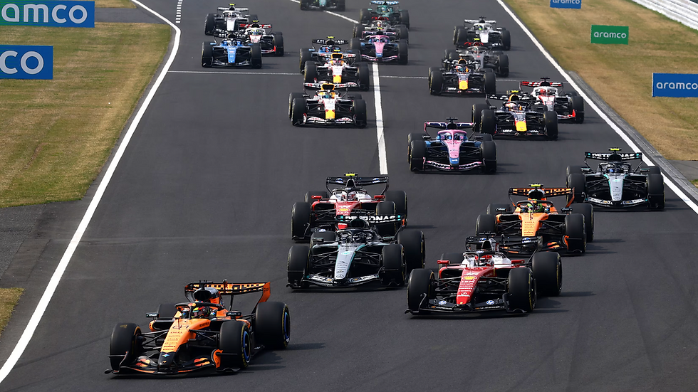 Oscar Piastri seized the lead at the start | Credit: Formula One