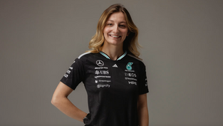 Mercedes Doriane Pin