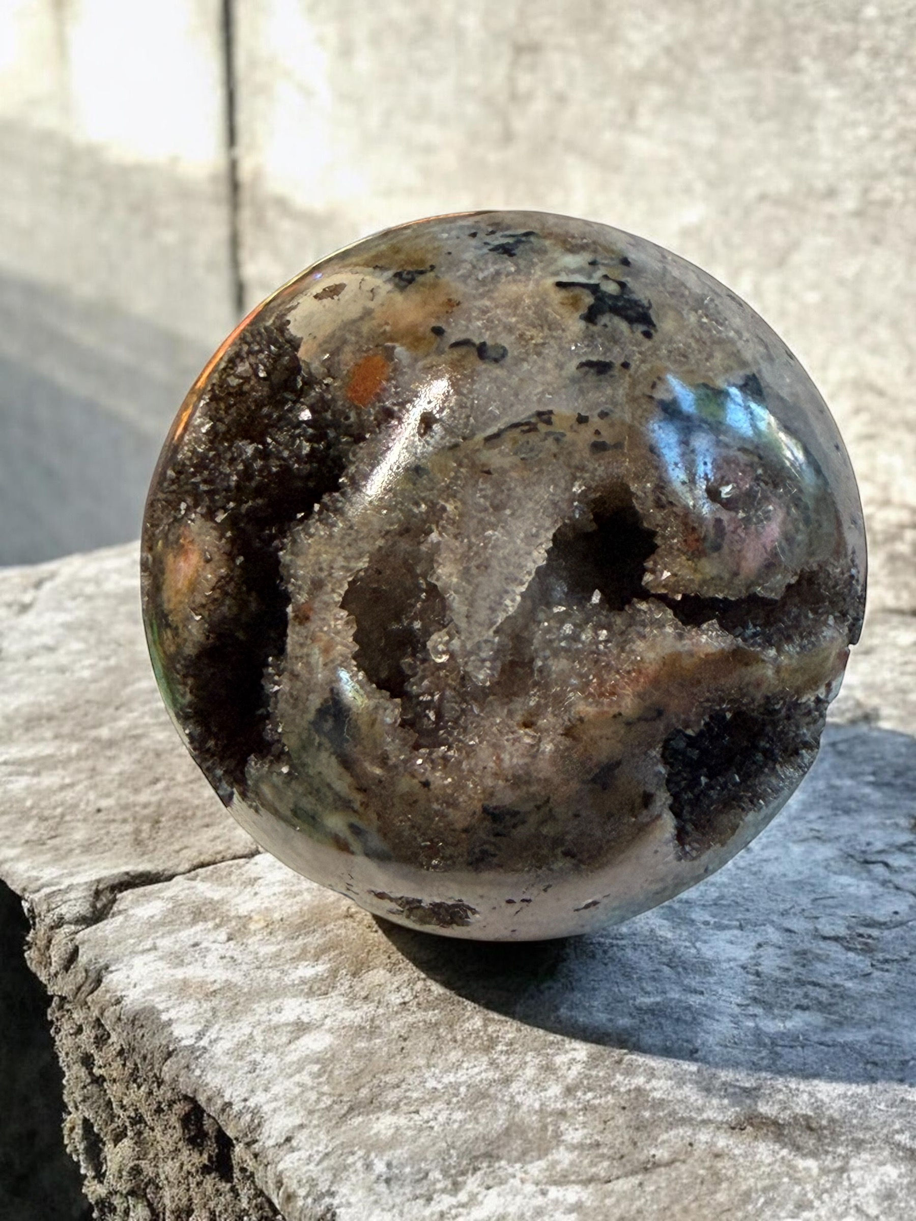 Moss Agate Geode Sphere – 1.25 lbs / 567g