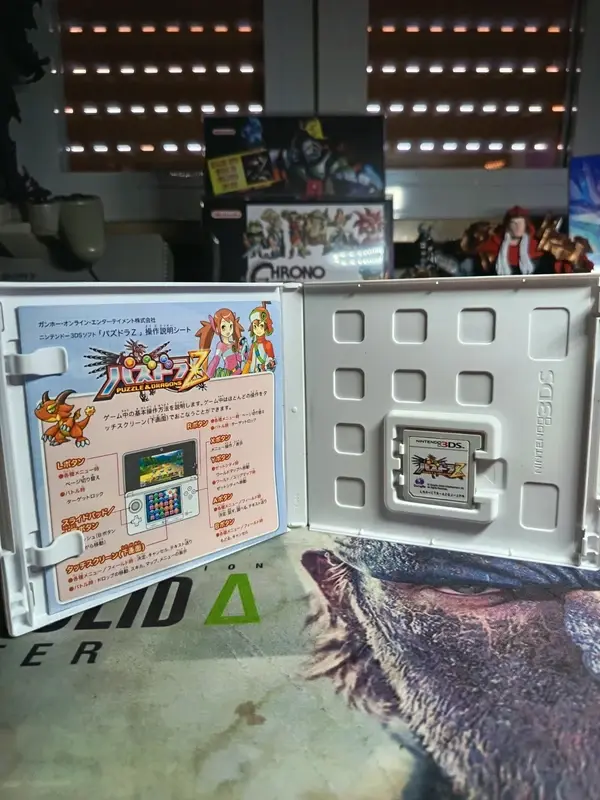 Miniatura: custodia + gioco
