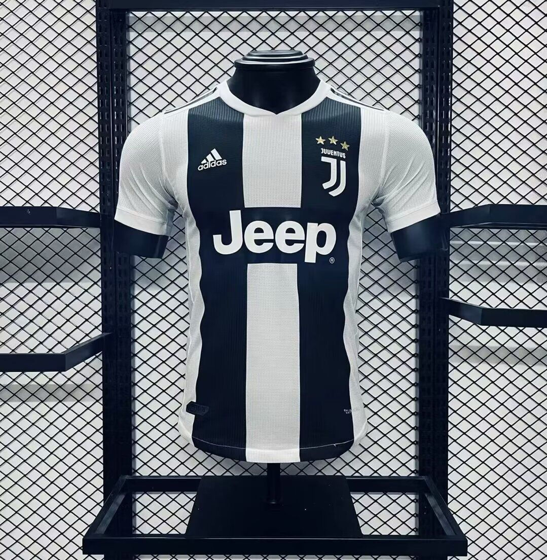 Juventus 18/19 Retro Home Kit
