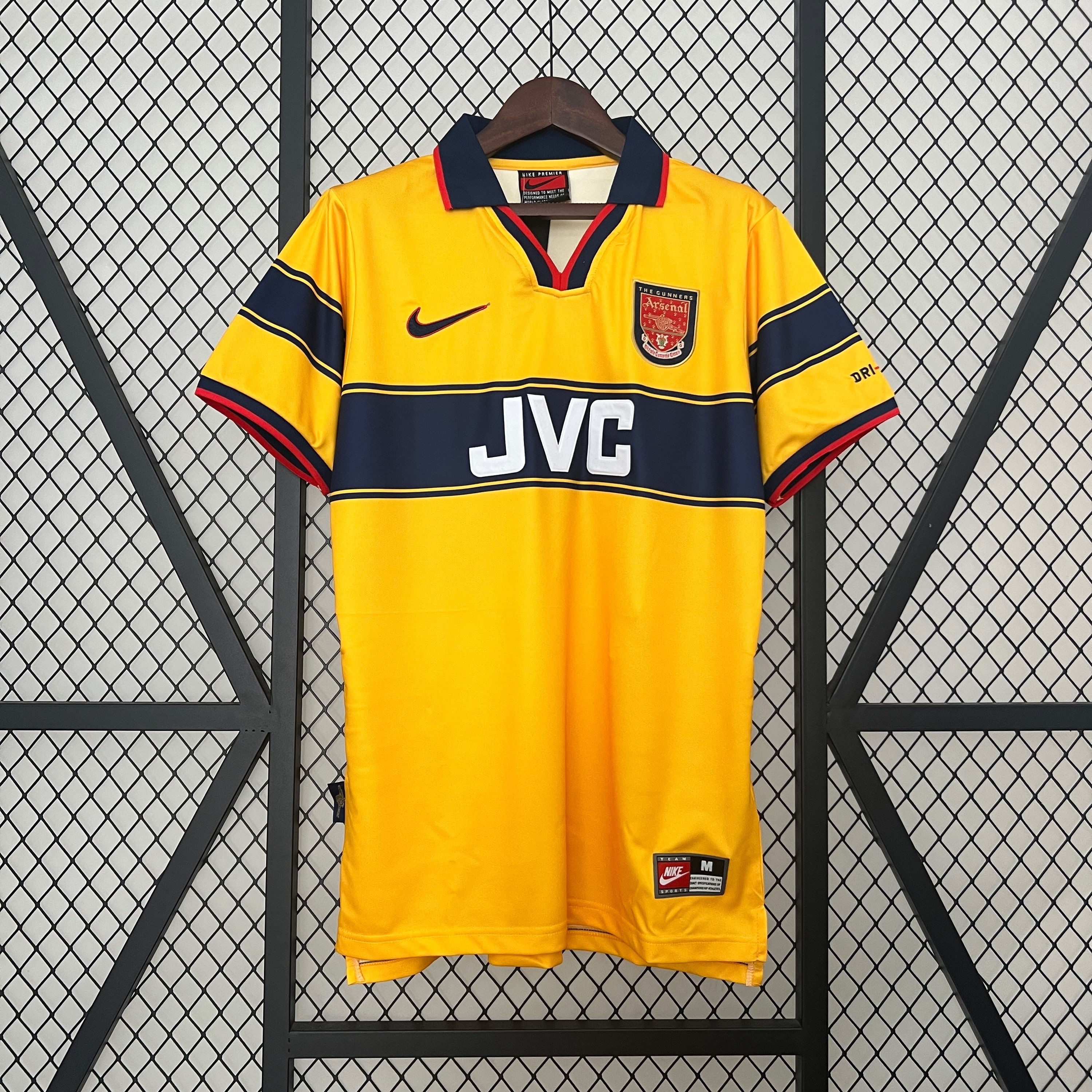 Gunners FC 97/99 Retro Away Kit