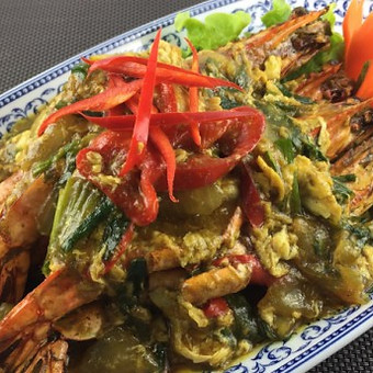 sabai-thai-gambas-sautees-au-curry-jaune