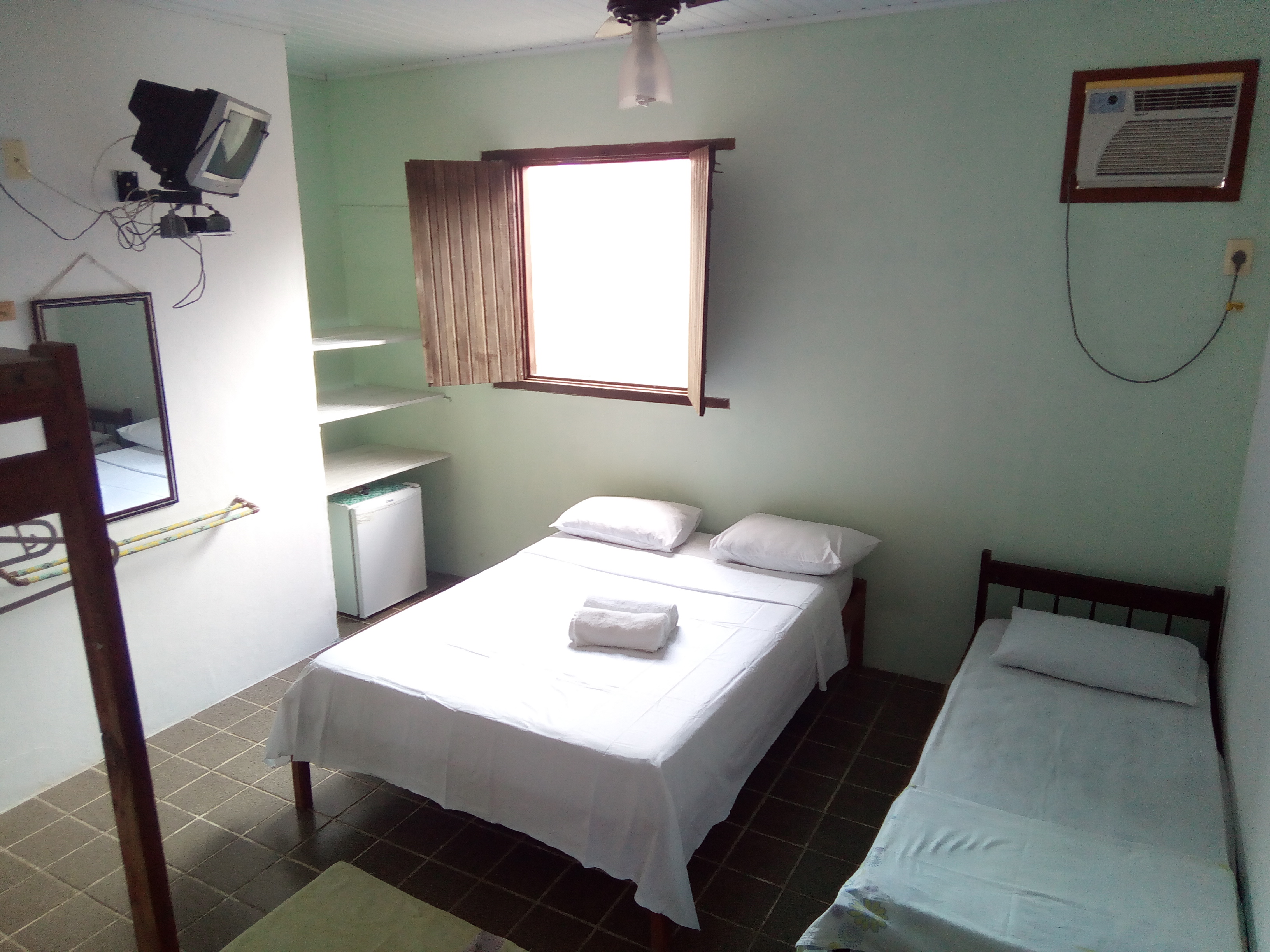 APARTAMENTO DUPLO OU TRIPLO