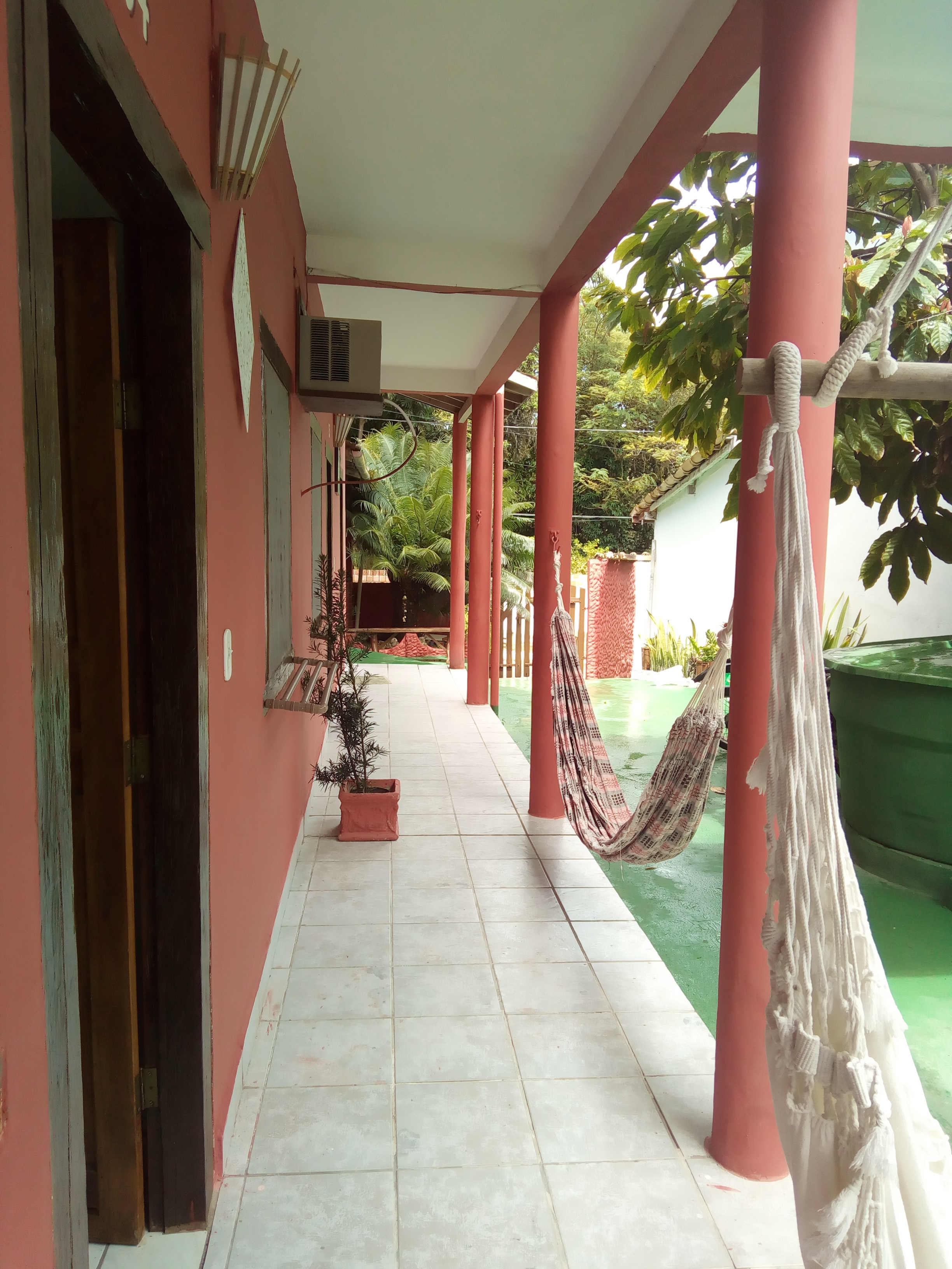 ÁREA EXTERNA DOS APARTAMENTOS