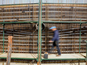 JPG WR2 כבלי דריכה היקפיים Bonded המותקנים לפני הייציקה בקירות מאגר מים תל קציר (קובץ במיי