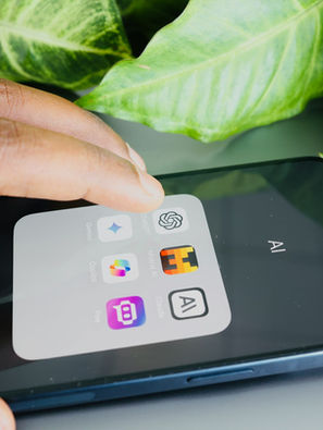 15 Rekomendasi Aplikasi AI untuk Menulis, Edit Foto, Membuat Video hingga Coding