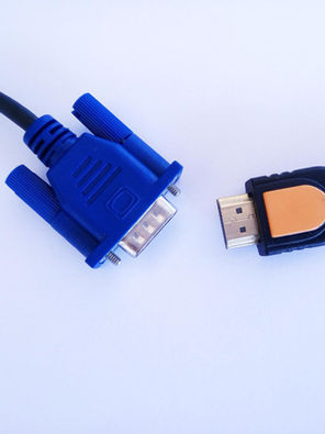 Perbedaan HDMI dan VGA: Harus Memilih yang Mana? 