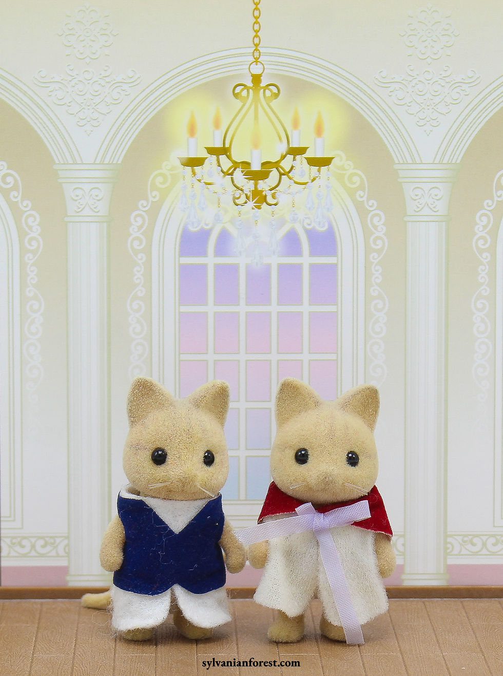 Thumbnail: Ivory Cat Student Sister