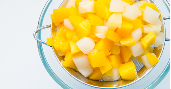 ENSALADA DE MANGO, DURAZNO Y JALAPEÑOS