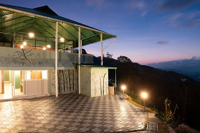 hostels like Monkey Tribe Munnar, Zostel Munnar and Zostel Vagamon offer affordable dorm rooms