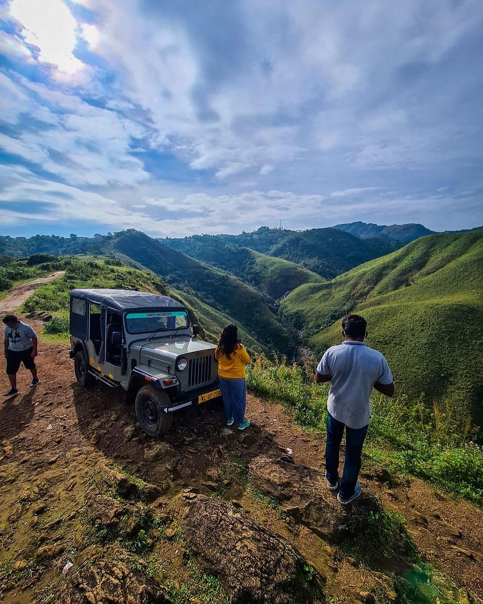 Vibes in vagamon enjoying by backpackers