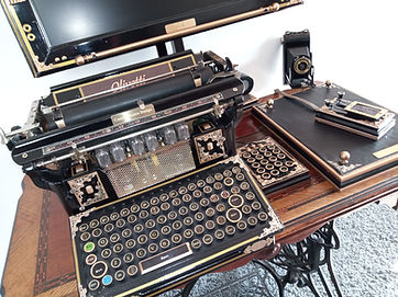 typewriter 2.jpg