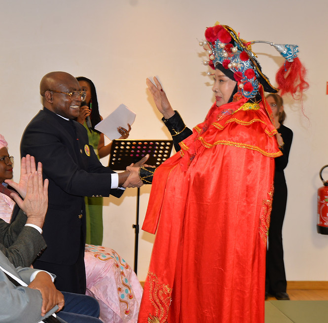 danse-changement-visages-ceremonie-voeux-2026-cijfadam.jpg