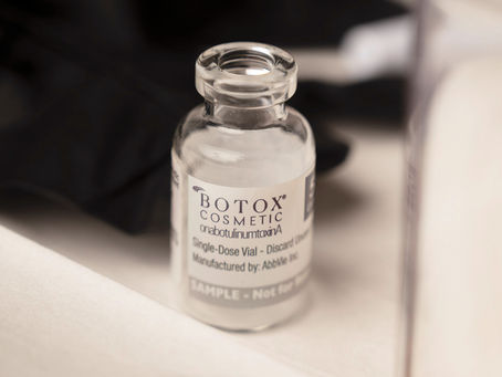 a close up image of an empty bottle of Botox Cosmetic