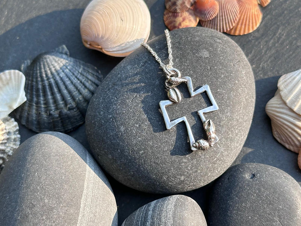 Jane Downey, Celtic Shell Cross / Croes Cregyn Geltaidd