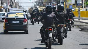 Dos Policías Enfrentan Juicio Penal por Concusión en Cuenca