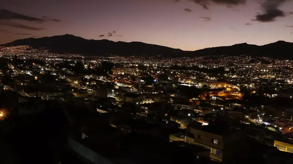 Quito Enfrentará Cortes de Luz de Hasta 10 Horas Diarias Este 15 de Octubre