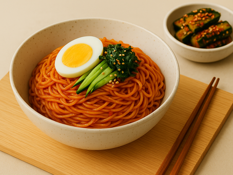 매콤달콤한 여름 별미, 비빔국수 만들기