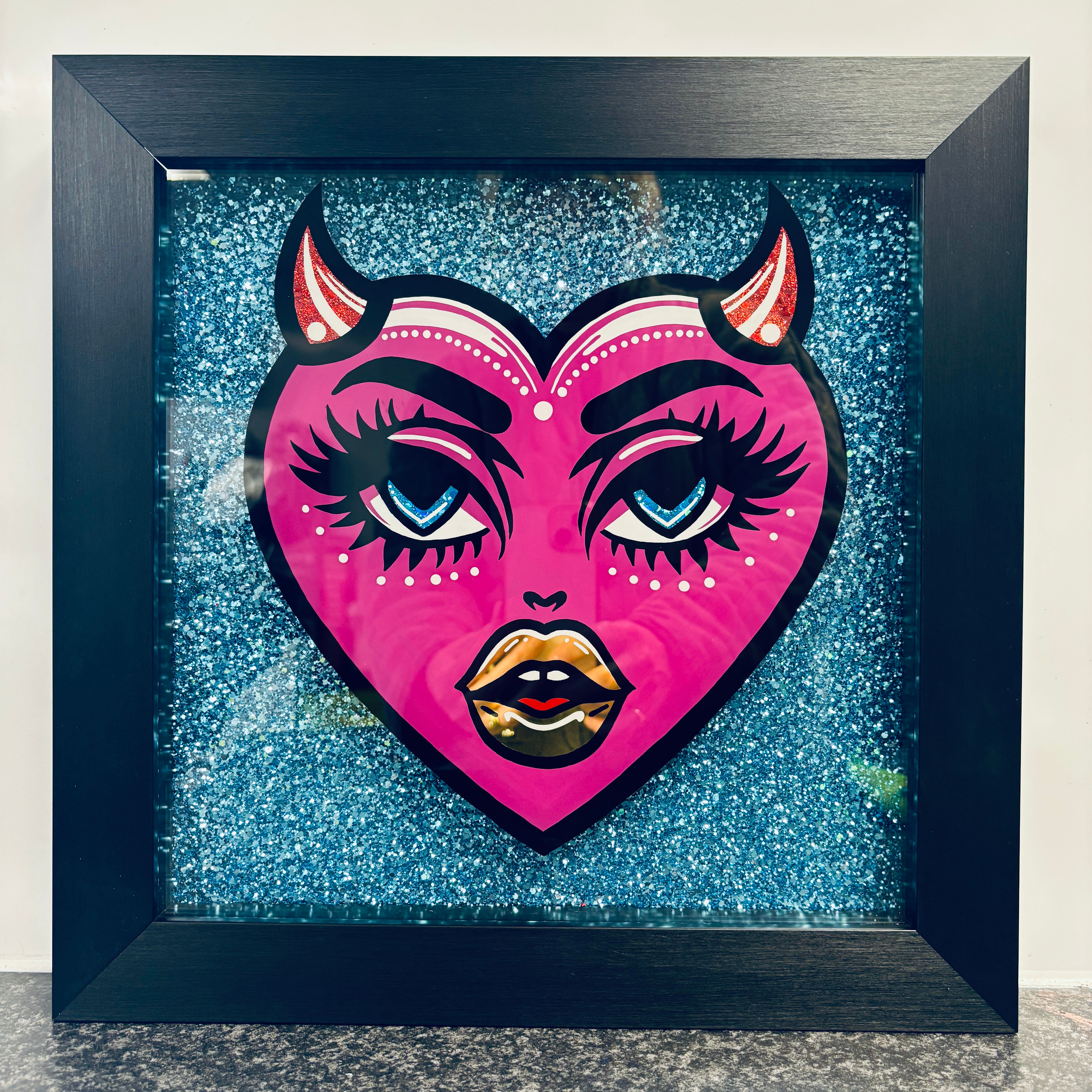 HEART OF THE GOLD KISS