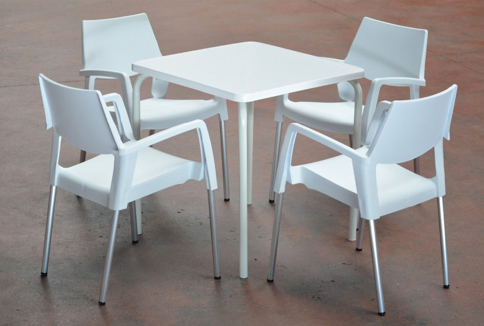 Miniatura: Conjunto de mesa cuadrada blanca y cuatro sillas de plástico para terraza