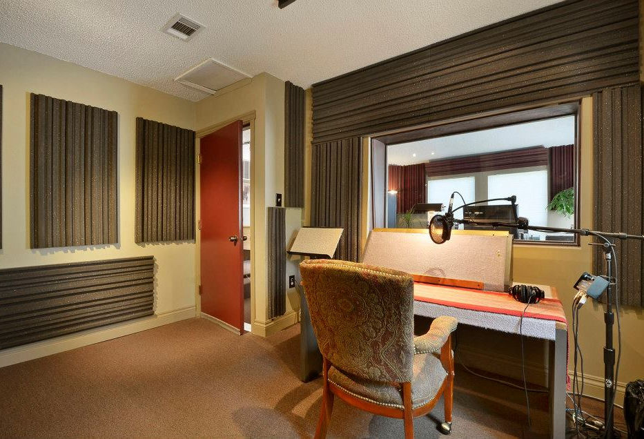 Voiceover booth seating setup at The Sound Lab Inc., Austin — ideal for lengthy audiobook and VO sessions