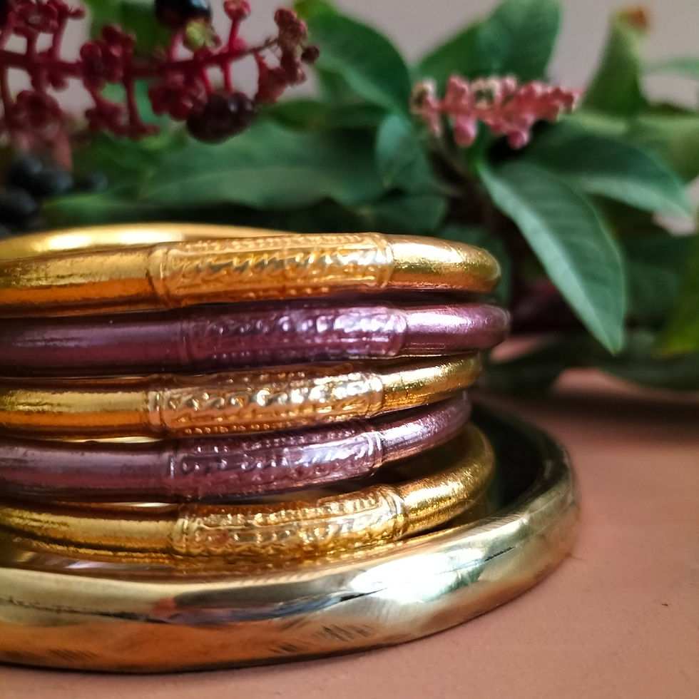 Thumbnail: Bracciale del Tempio. Classico Prugna con Mantra