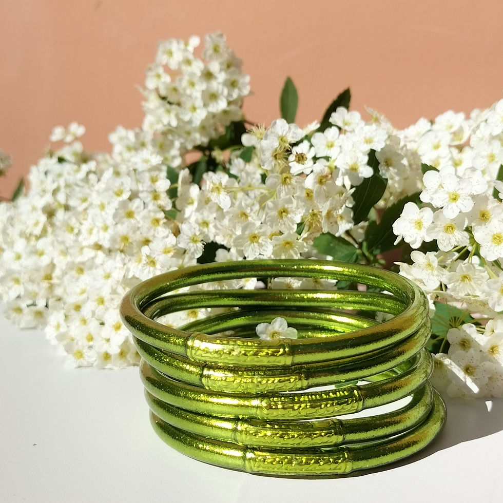 Thumbnail: Bracciale  del Tempio. Classico Banana Green con Mantra