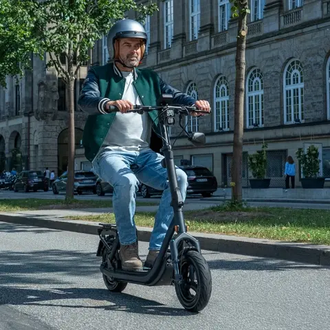 Der Egret GTs E-Scooter mit Sitz komfortable Mobilität mit bis zu 45km/h!